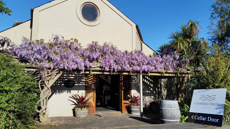 Wineries Out West | Auckland