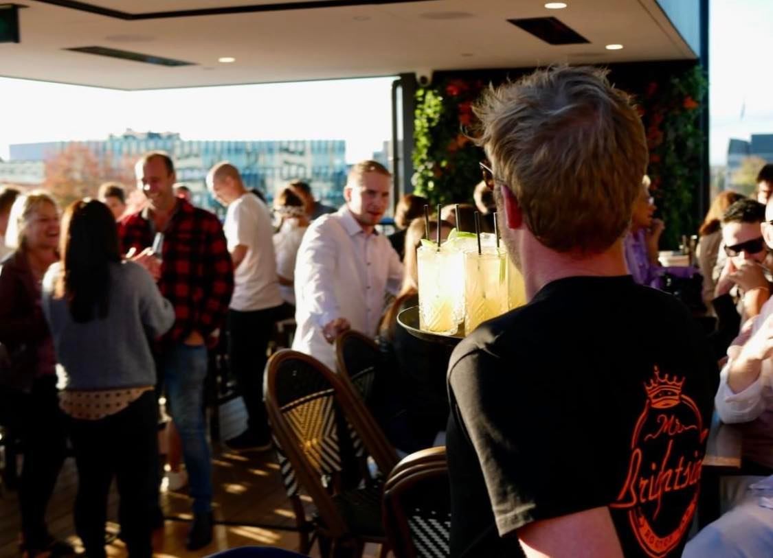 apply-now-kitchen-hand-at-mr-brightside-rooftop-bar-christchurch