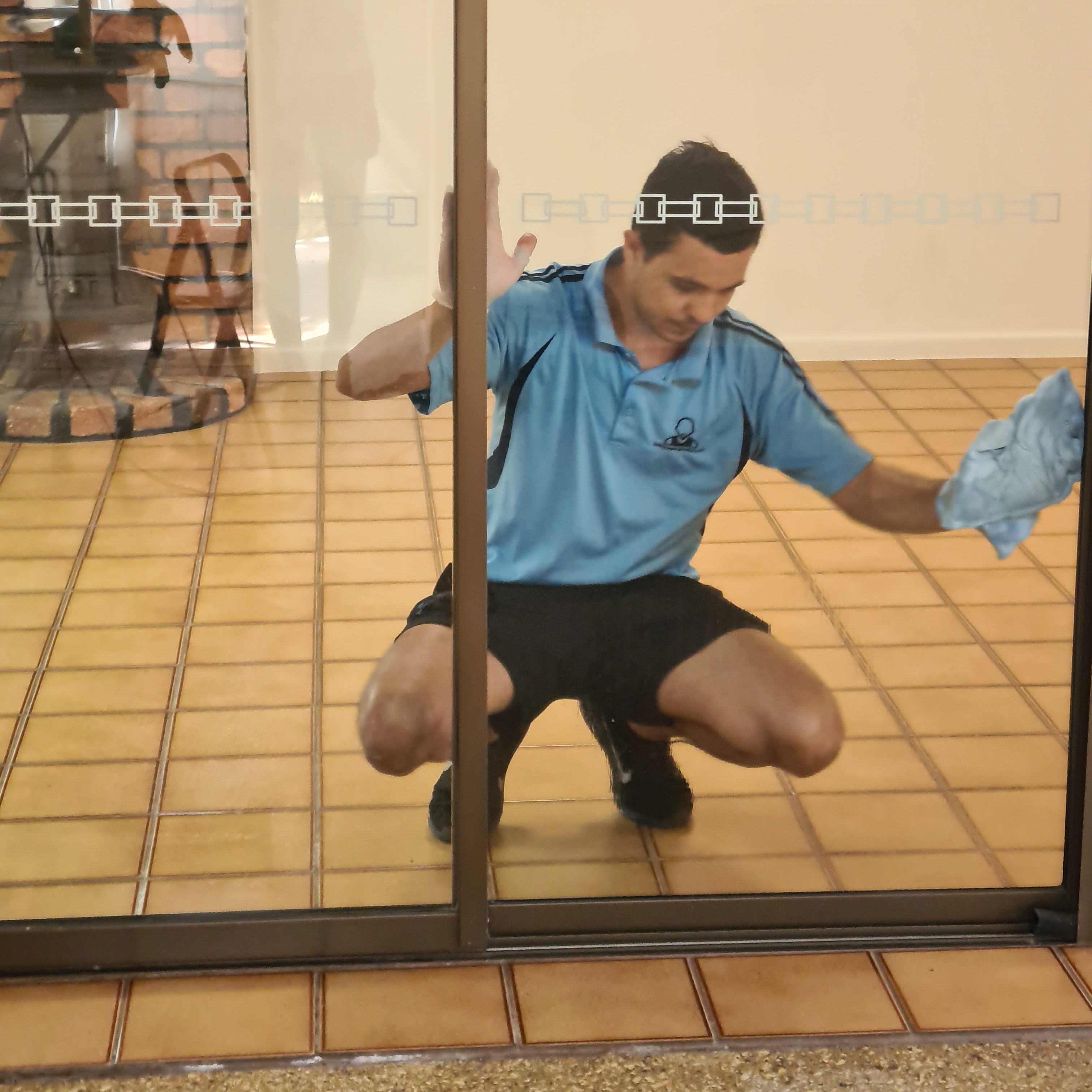 Apply now Commercial/residential cleaner East Brisbane, QLD Barcats